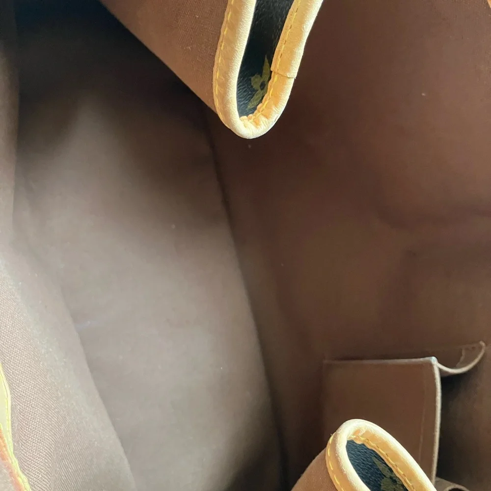 Louis Vuitton Batignolles Horizontal Bag - Picture 15 of 16